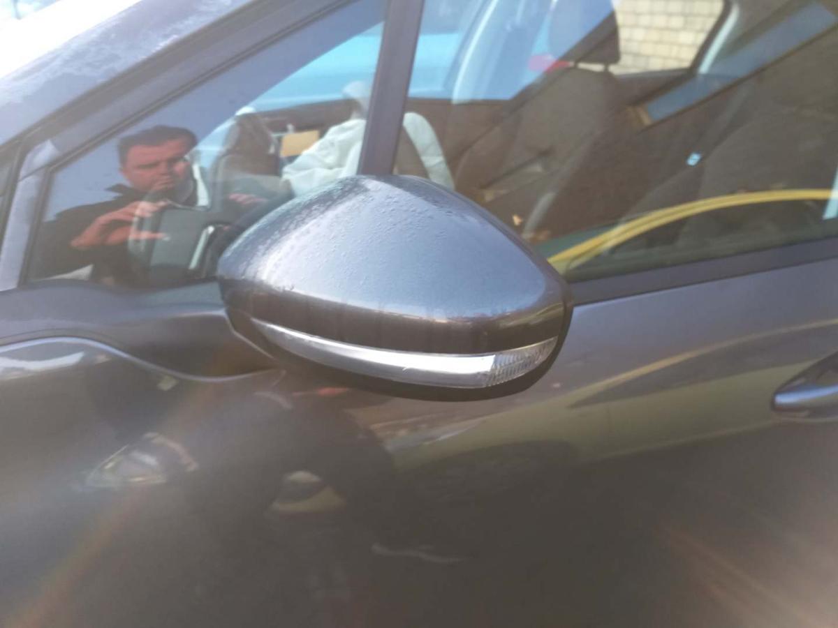 Peugeot 208 original Au&szlig;enspiegel links elektrisch verstellbar KTP Grau Shark Bj.2015